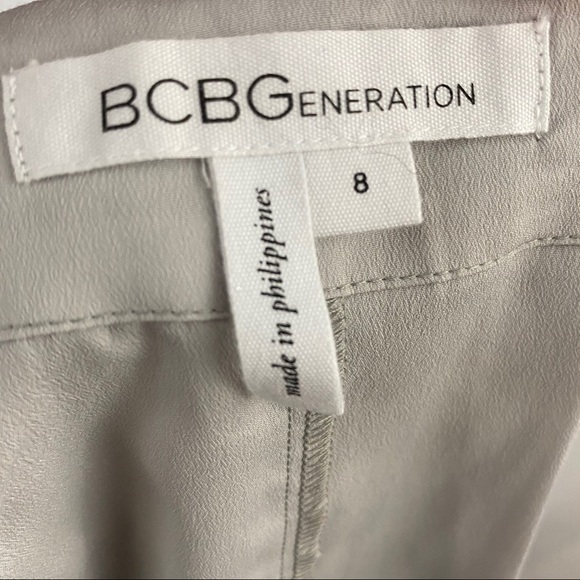 BCBGeneration Gray Skirt Pink & Green Parrot Print - Picture 7 of 8